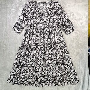 Eilly Bazar Black White Floral Print Midi Dress V NeckSize S‎